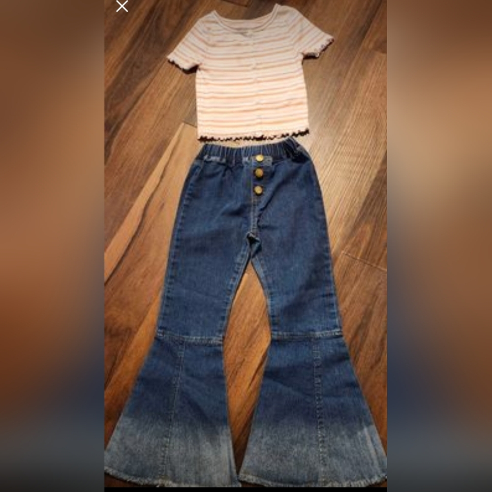 The CUTEST Girls Sz 6 Bellbottoms with Ribbed and Lettuce Cut Top